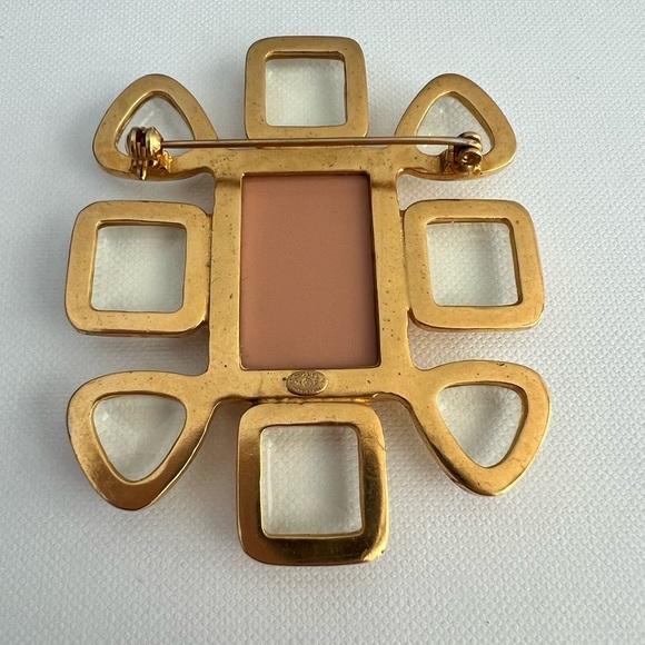 RARE Chanel Vintage Stylized Flower Brooch, Spring 1996 - Picture 5 of 6